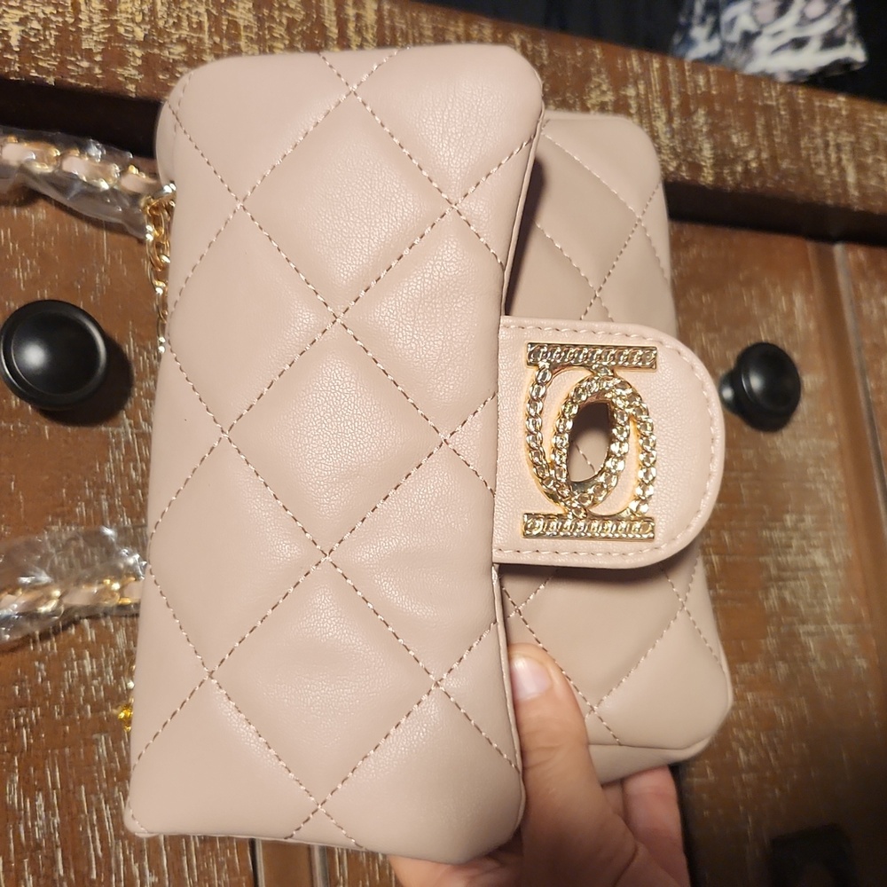 nwt suave Wyatt bebe shoulder bag